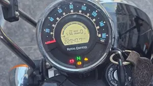 Royal Enfield Meteor 350 (2021 - 26)  (5)