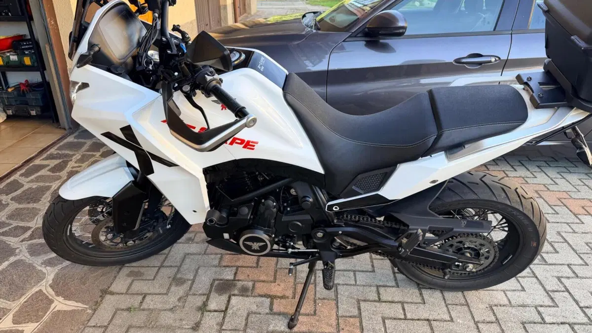 Moto Morini X-Cape 650 (2021 - 26)  (3)