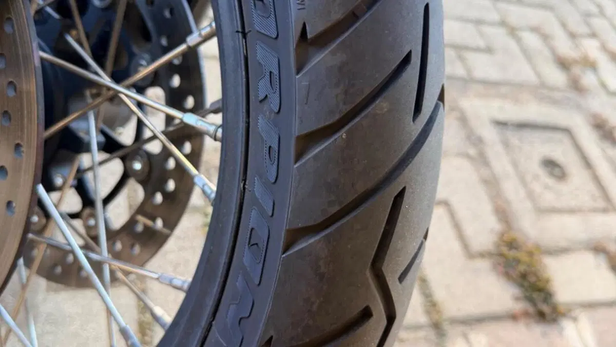Moto Morini X-Cape 650 (2021 - 26)  (9)