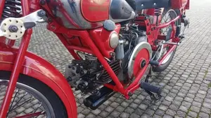 Moto Guzzi   (8)