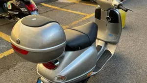 Vespa 150 ET4 (1999 - 01)  (2)