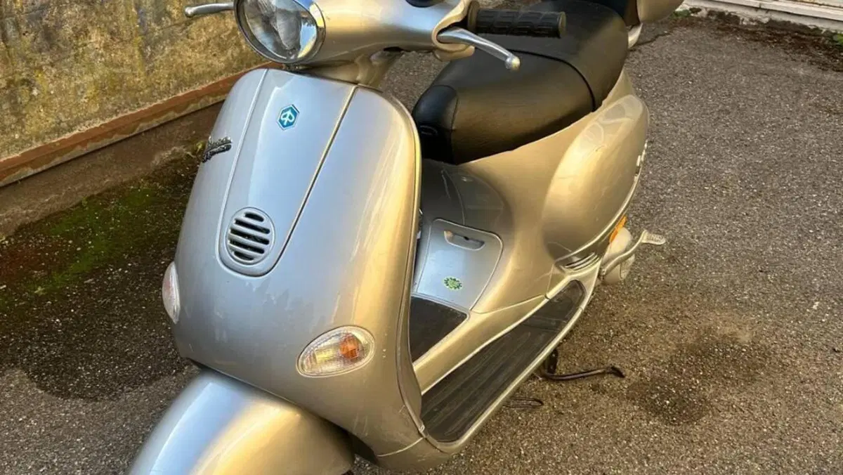 Vespa 150 ET4 (1999 - 01)  (4)