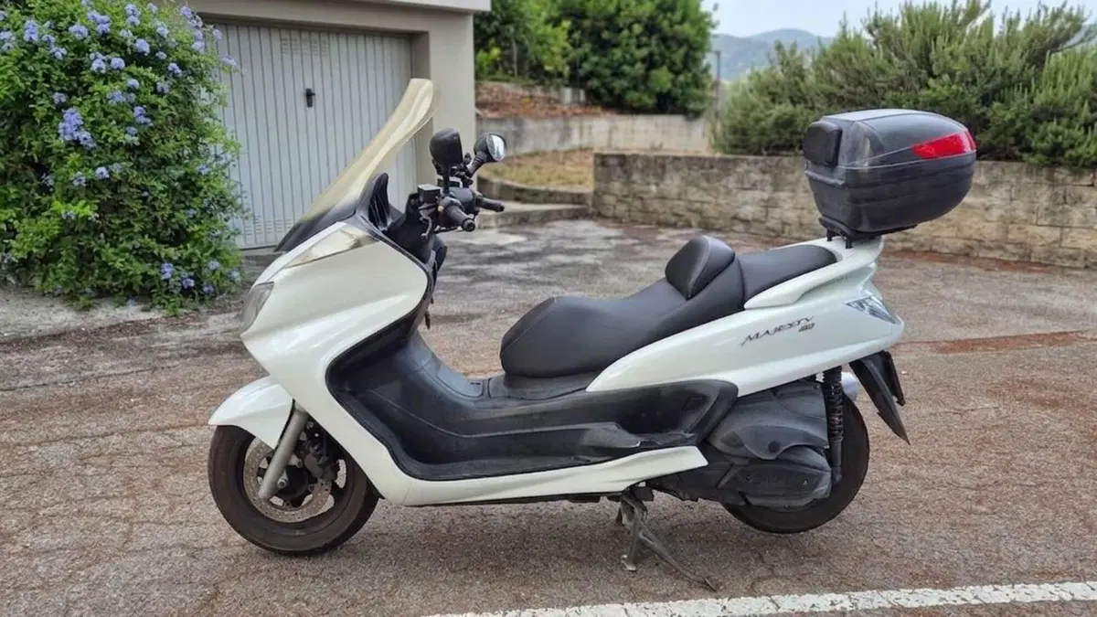 Yamaha Majesty 400 (2004 - 08)  (2)