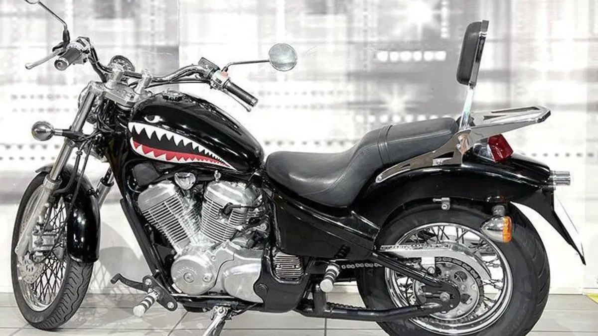Honda VT 600 C Shadow (1989 - 02)  (2)
