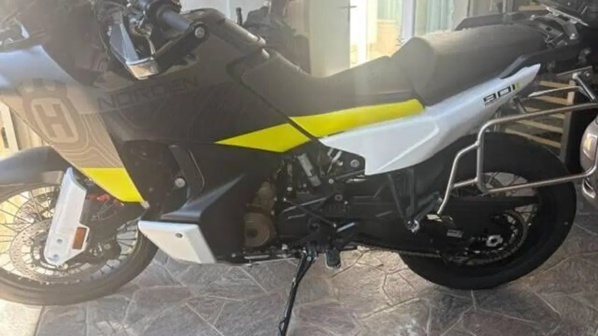 Husqvarna Norden 901 (2022 - 26)  (3)