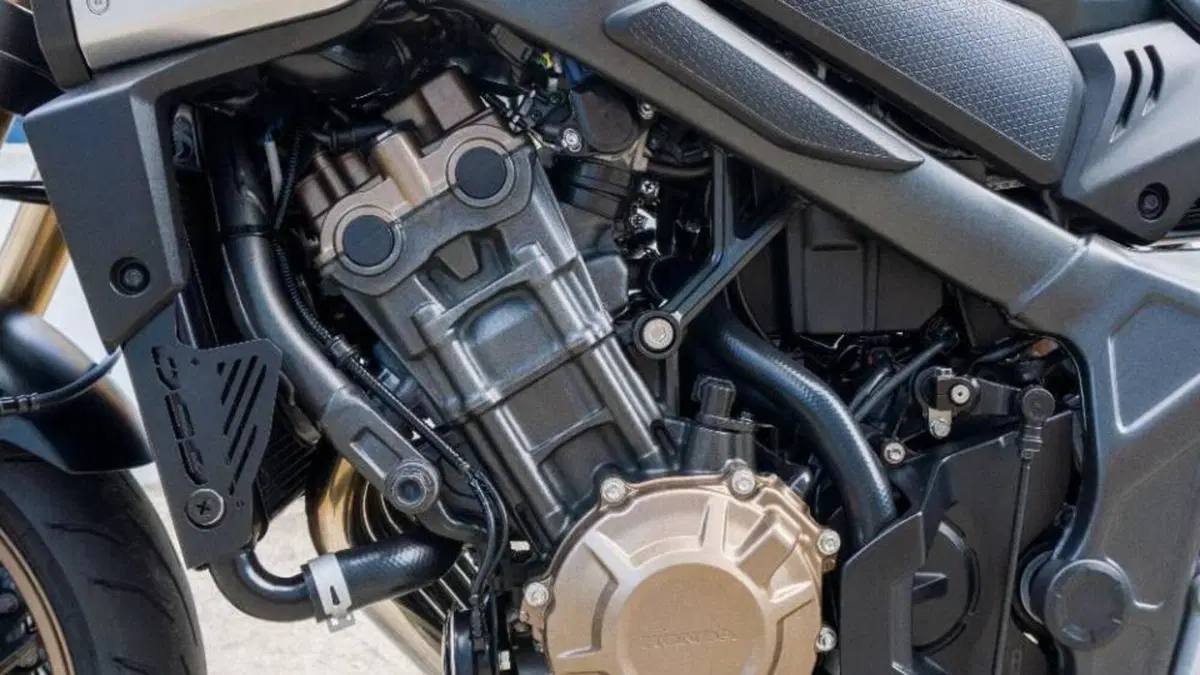 Honda CB 650 R (2024 - 25)  (2)