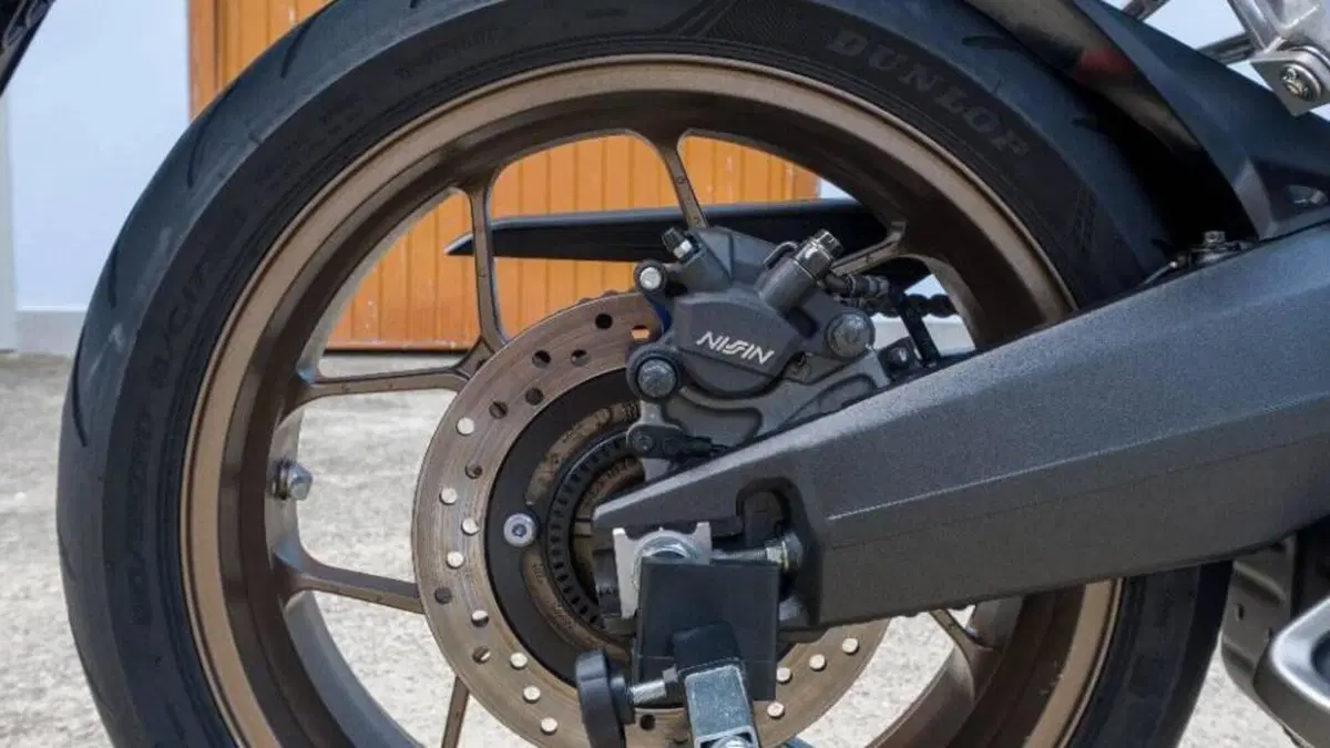Honda CB 650 R (2024 - 25)  (5)