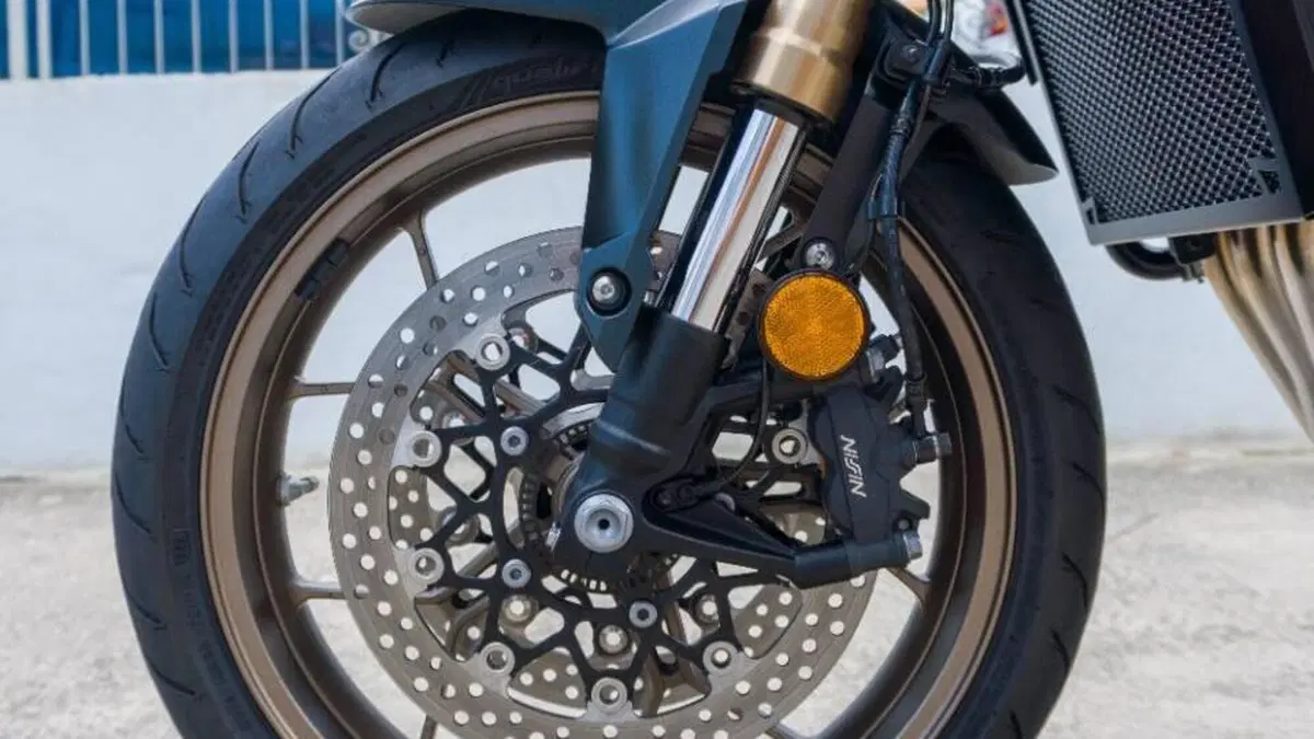 Honda CB 650 R (2024 - 25)  (8)