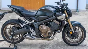 Honda CB 650 R (2024 - 25)  (11)
