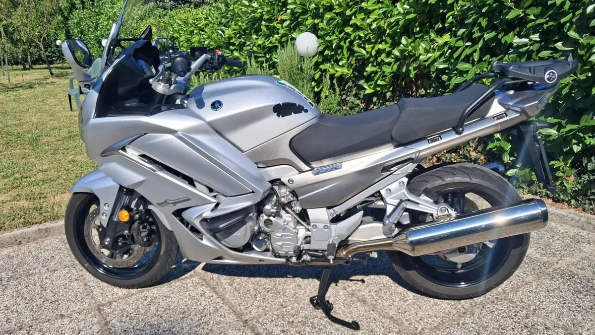 Yamaha FJR 1300 AE (2016 - 20)  (4)