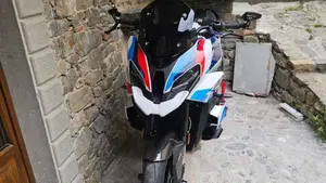 Bmw M 1000 XR (2024 - 27)  (2)