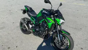Kawasaki Z 900 (2021 - 24)  (2)
