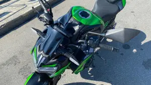 Kawasaki Z 900 (2021 - 24)  (8)