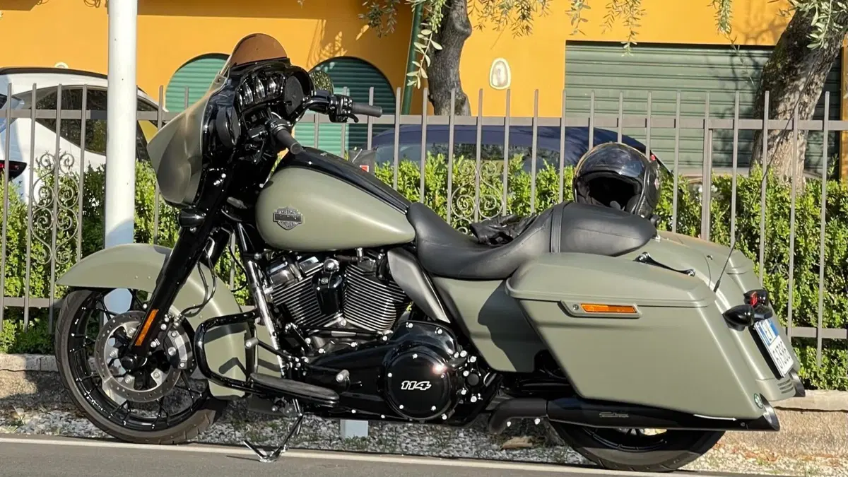 Harley-Davidson 114 Street Glide Special (2019 - 20) - FLHXS  (6)