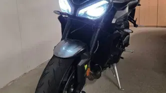Triumph Street Triple 765 R (2023 - 26) usata