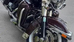 Harley-Davidson 1584 Electra Glide Ultra Classic (2008 - 13) - FLHTCU  (2)