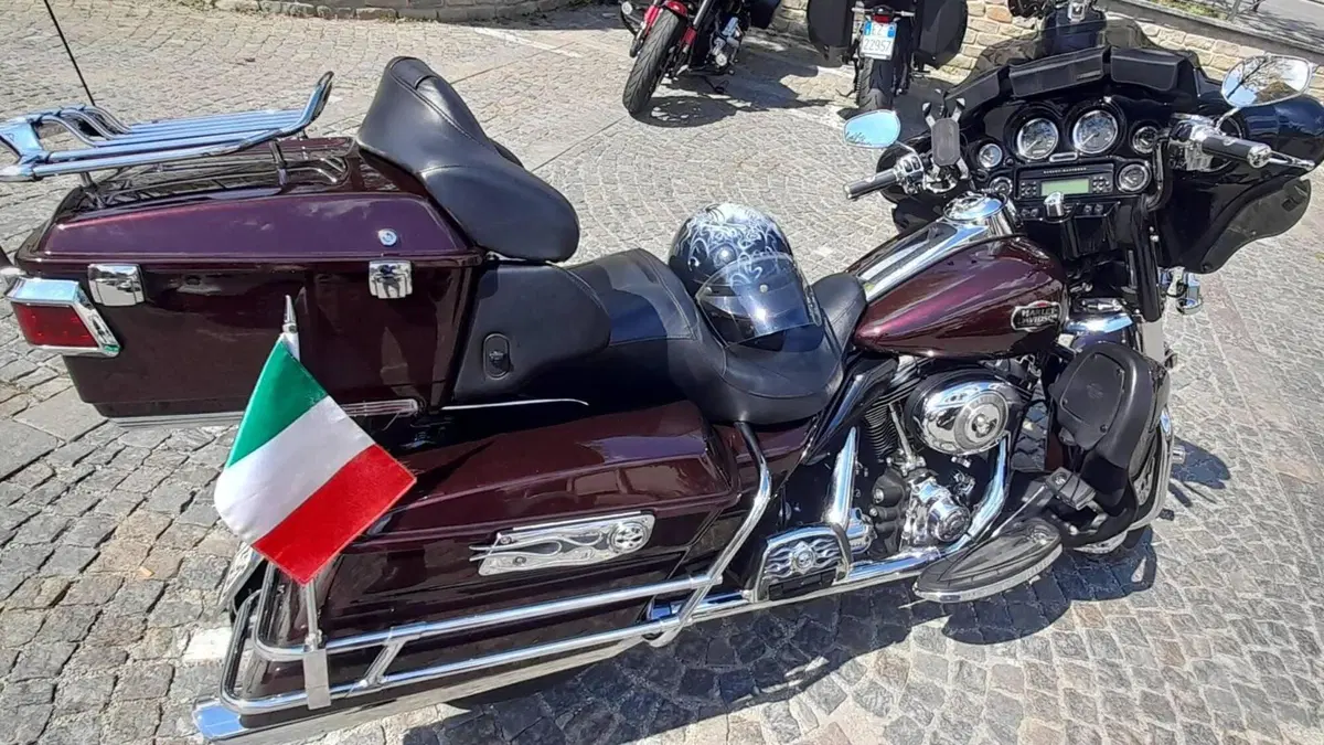 Harley-Davidson 1584 Electra Glide Ultra Classic (2008 - 13) - FLHTCU  (9)
