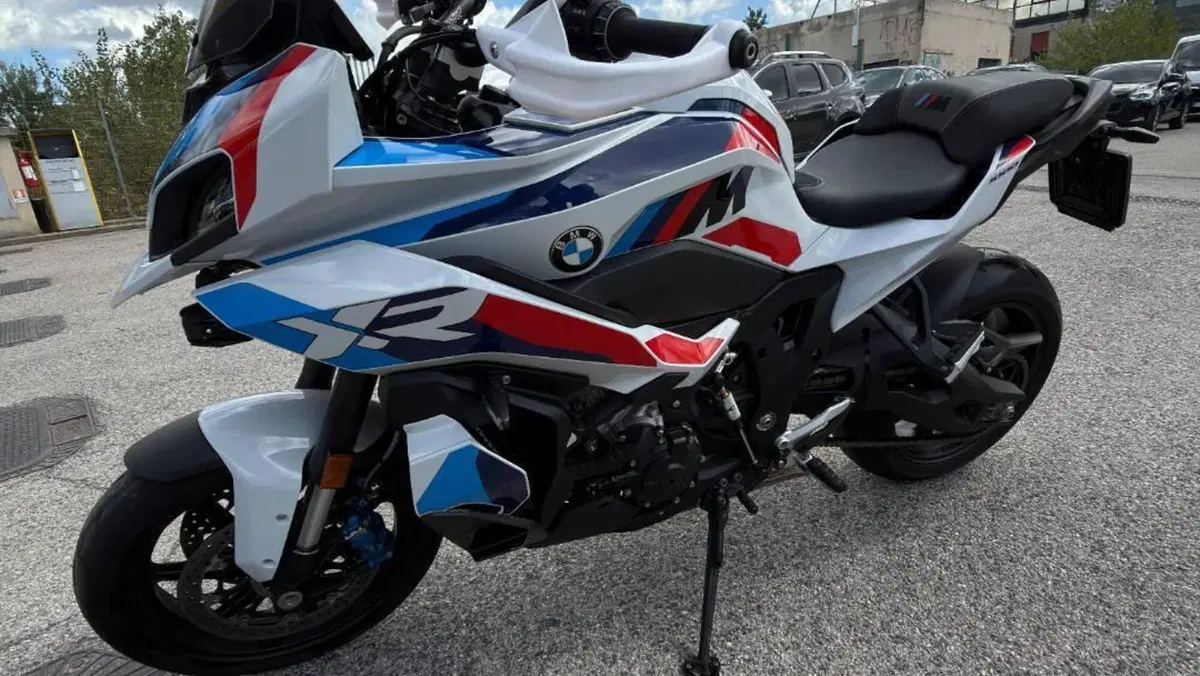 Bmw M 1000 XR (2024 - 27)  (3)