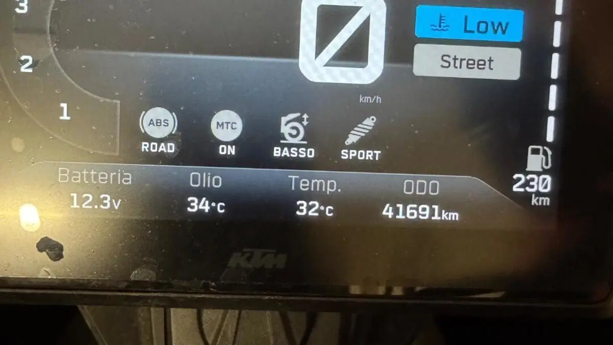 KTM 1290 Super Adventure S (2021 - 25)  (8)