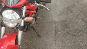 Ducati Monster 796 (2010 - 13)  (4)