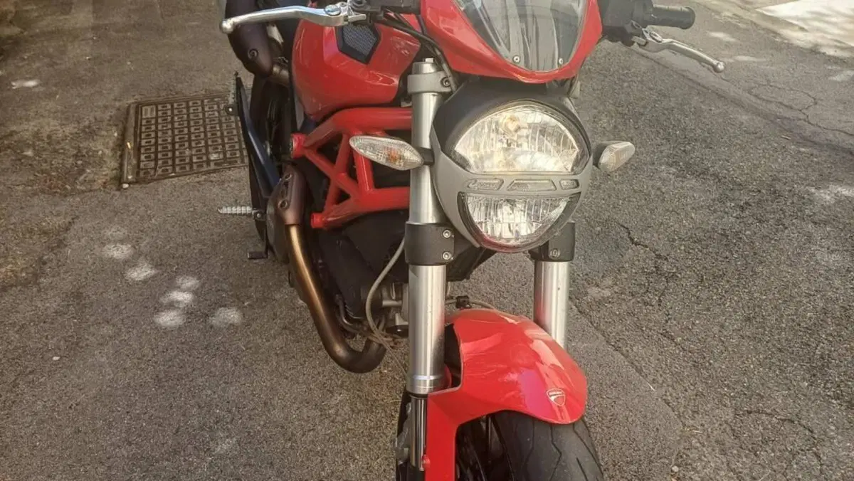 Ducati Monster 796 (2010 - 13)  (5)