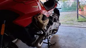 Moto Guzzi V100 Mandello (2022 - 24)  (2)
