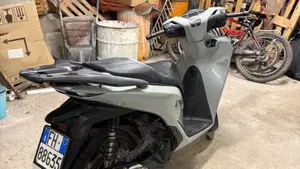 Honda SH 150i (2024 - 25)  (5)
