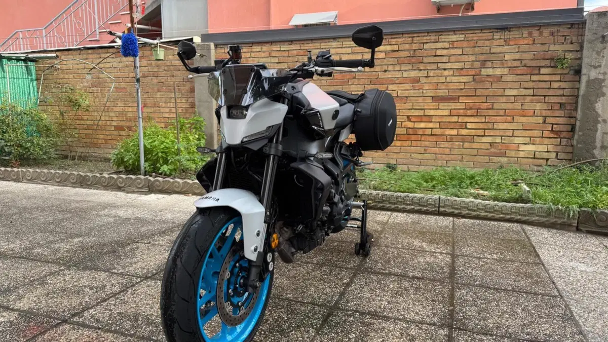 Yamaha MT-09 (2024 - 26)  (3)
