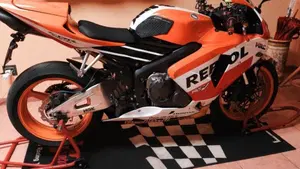 Honda CBR 600 RR (2005 - 06)  (8)