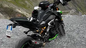 Kawasaki Z 900 SE Performance (2023 - 24)  (4)