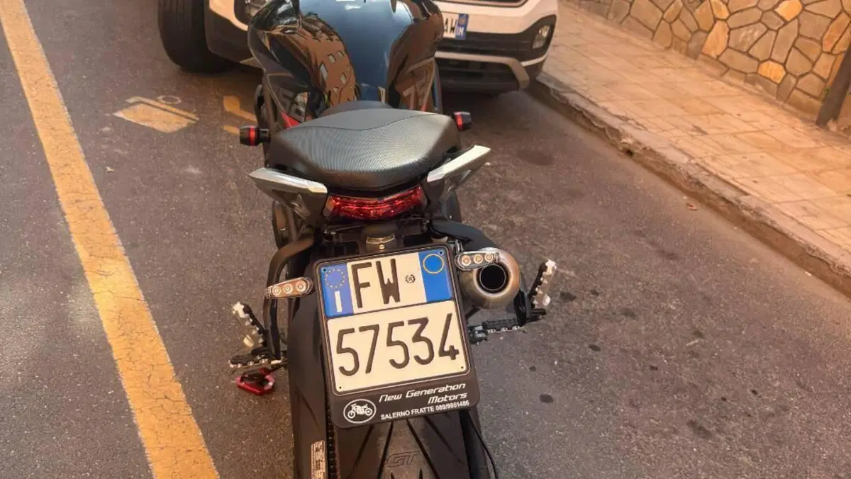 Benelli 752 S (2022 - 25)  (4)