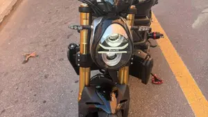 Benelli 752 S (2022 - 25)  (6)