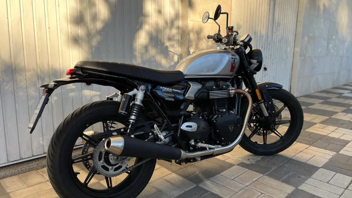 Triumph Speed Twin 900 (2025 - 26)  (3)
