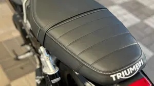Triumph Speed Twin 900 (2025 - 26)  (5)