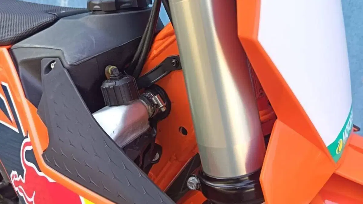 KTM 450 SX-F Factory Edition (2026)  (3)