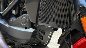 Ducati Hypermotard 950 RVE (2022 - 25)  (7)