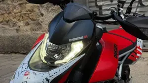 Ducati Hypermotard 950 RVE (2022 - 25)  (10)