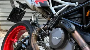 Ducati Hypermotard 950 RVE (2022 - 25)  (11)