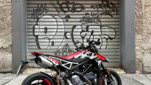 Ducati Hypermotard 950 RVE (2022 - 25)  (13)