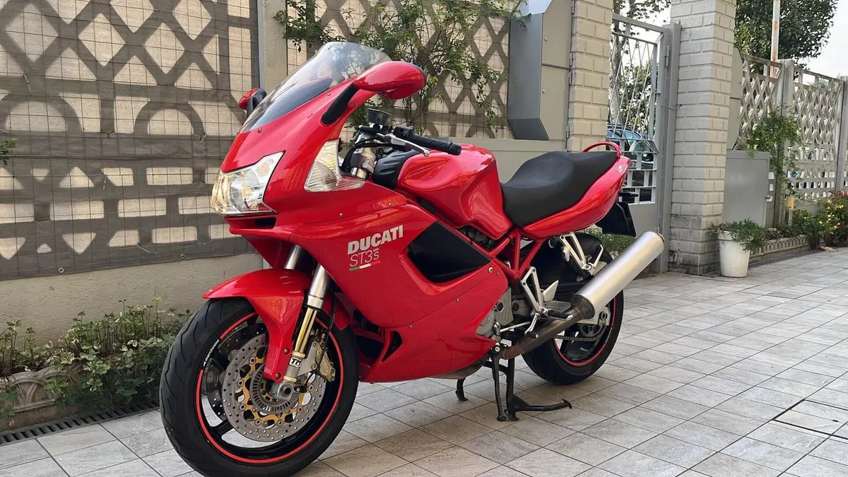Ducati ST3 