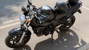Yamaha FZ6 (2004 - 07)  (3)