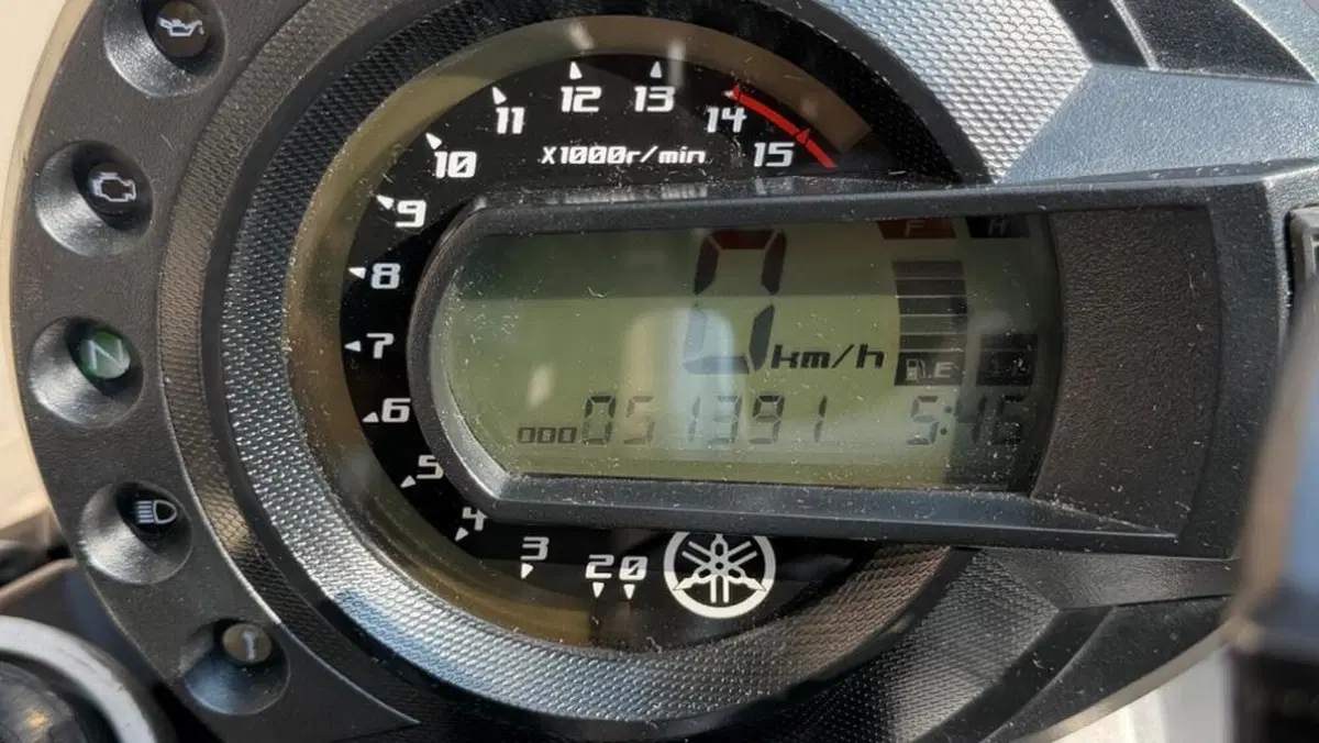 Yamaha FZ6 (2004 - 07)  (9)