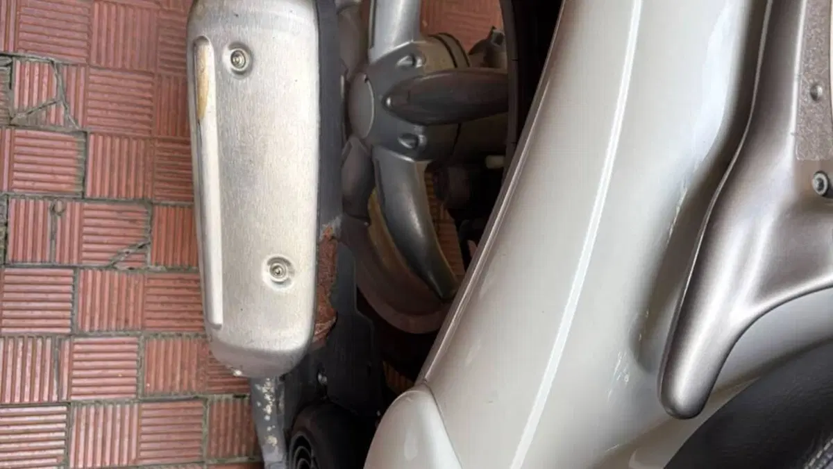 Aprilia Scarabeo 50 (2002 - 03)  (5)
