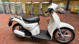 Aprilia Scarabeo 50 (2002 - 03)  (13)