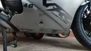 Honda VFR 800 (1998 - 01)  (10)