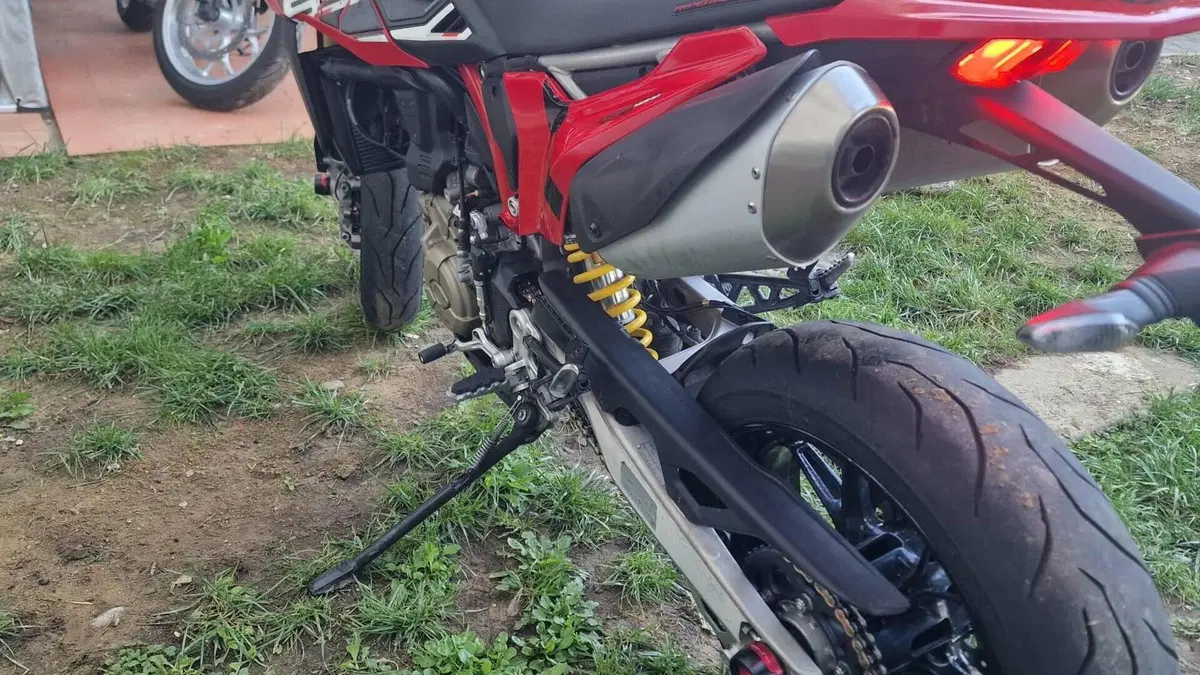 Ducati Hypermotard 698 Mono (2024 - 26)  (6)