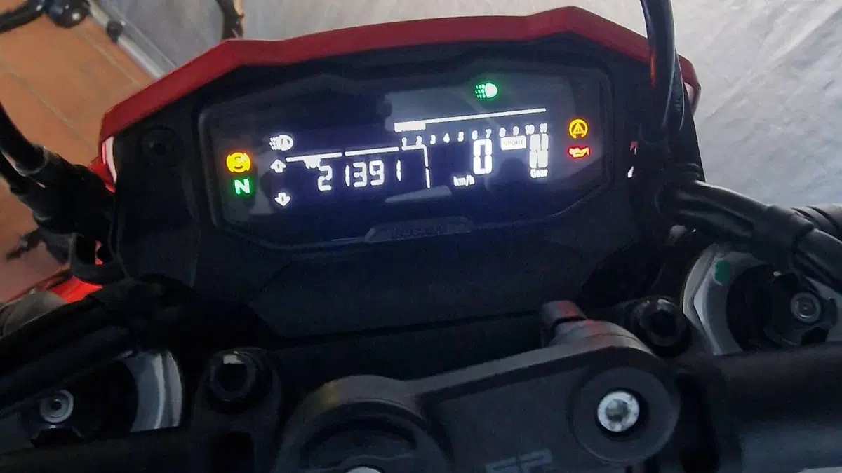 Ducati Hypermotard 698 Mono (2024 - 26)  (8)