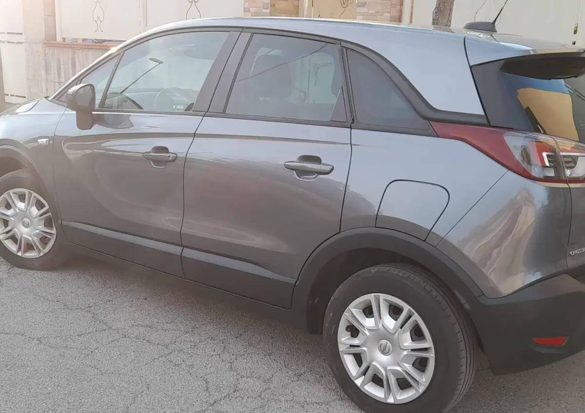 Opel Crossland X 1.2 12V Innovation (4)