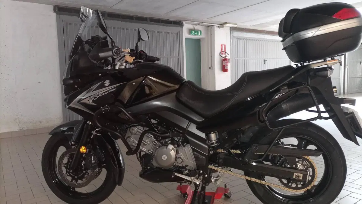 Suzuki V-Strom 650 Traveller ABS (2008 - 11)  (2)