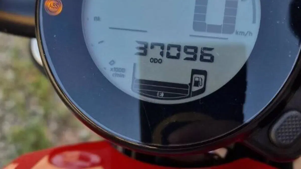 Yamaha XSR 700 (2021)  (5)